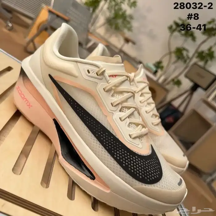 شوزات وشنط ماستر كوالتي متوفر لدينا كوتش وديور نيوبلانس 44