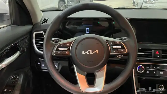 كيا سيلتوس2025ستاندر مطور(بنزين)1.5L 7