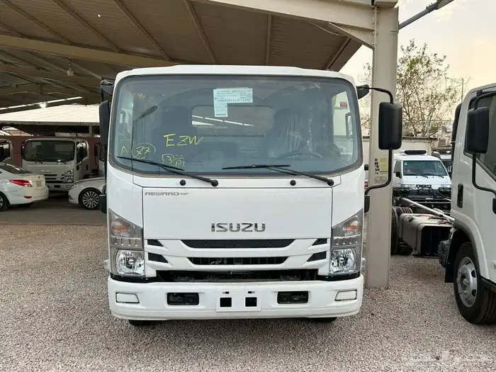 متوفر ايسوز 4 طن شاص طويل موديل 0