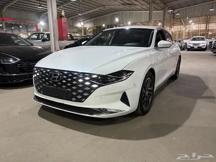 هيونداي ازيرا 2021 3