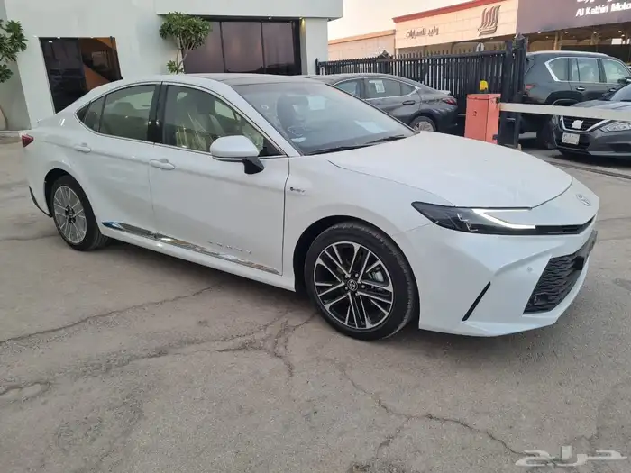 كامري LE هايبرد 2025 كاش واقساط 0