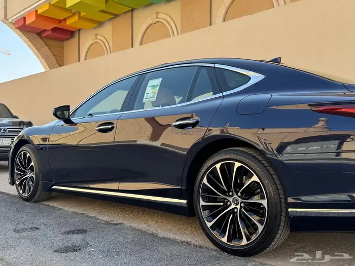 لكزس LS350 1