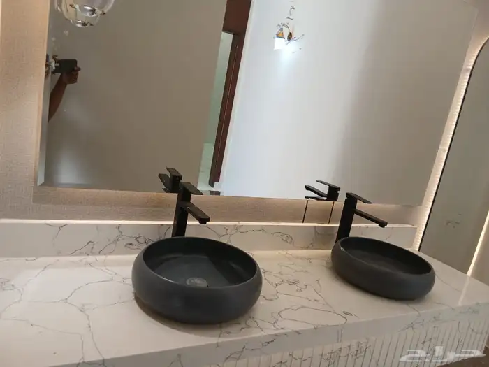 للبيع فيلا نص ارض حي الفلاح 2