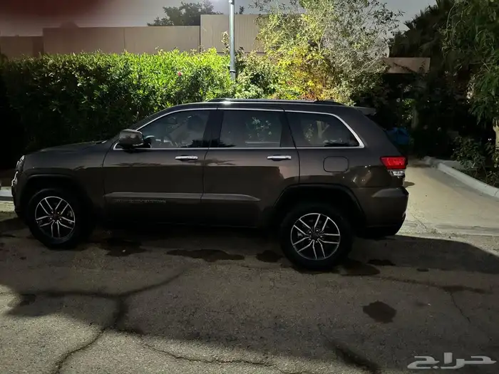 2019 jeep grand cherokee 1