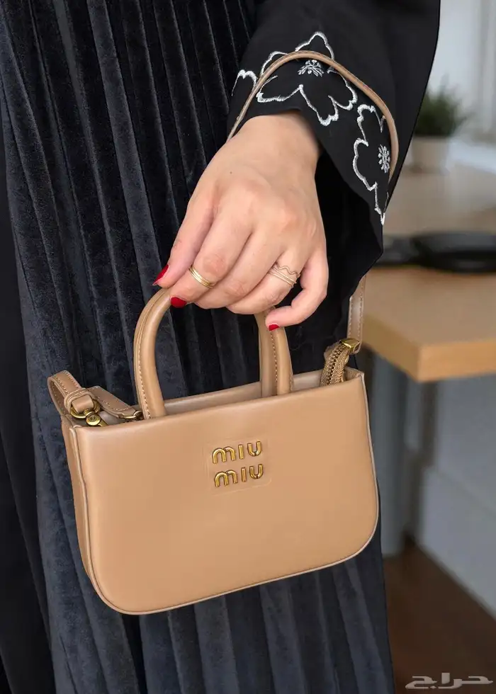 شنط هاي كواليتي ميو ميو 24