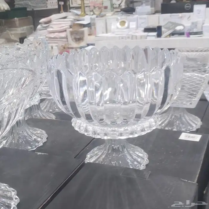 طاوله مخمل طاوله خشب طاوله طاوله مداخل صواني اشكال والوان يل 23