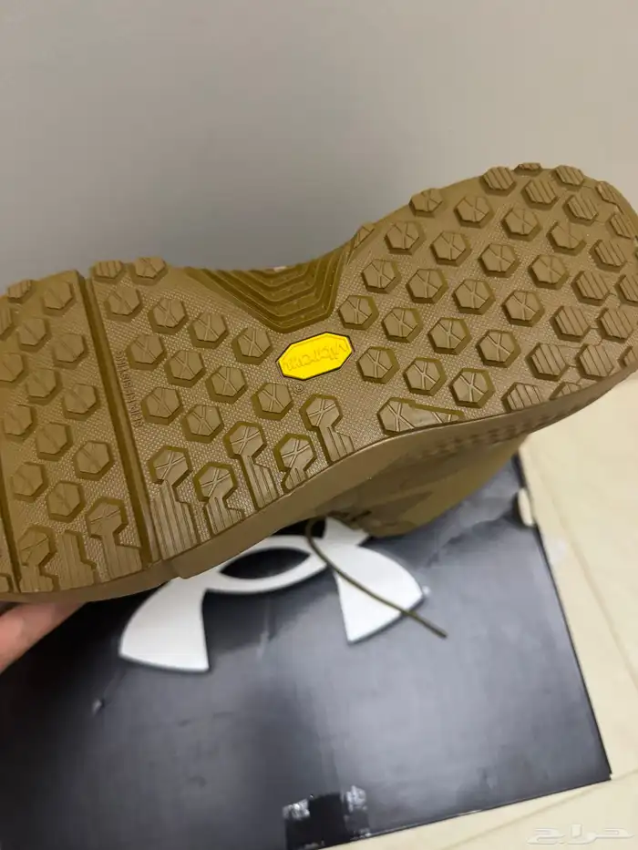 بسطار يندر ارمور مقاس 45 جديد 2