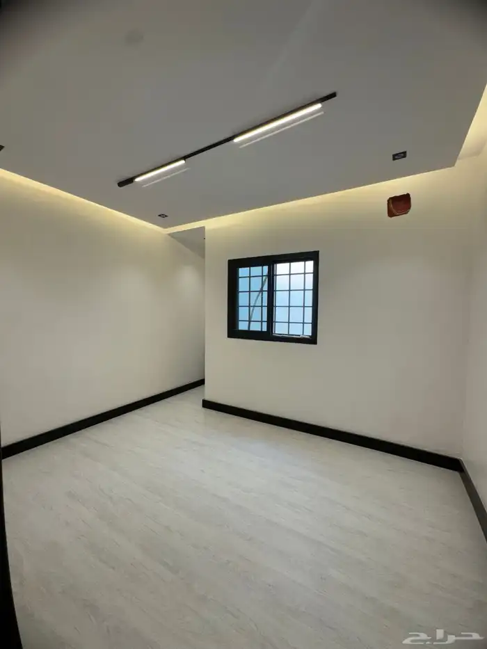 شقة للبيع في حي الياسمين مجددة بالكامل 7