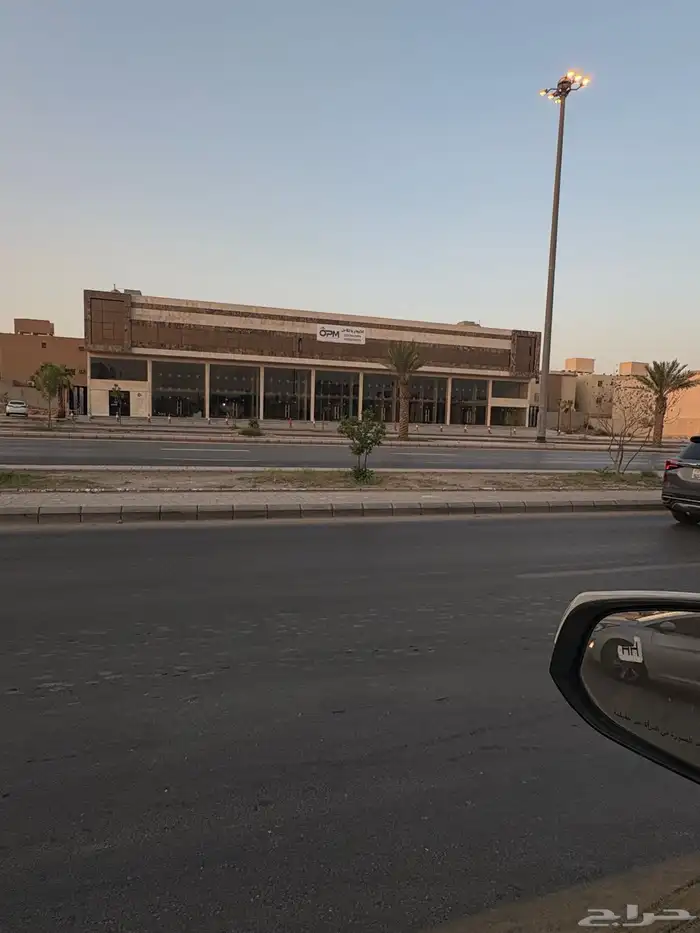 مكاتب ومحلات تجاريه للإيجار 4