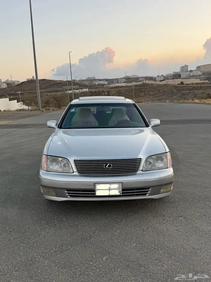 لكزس LS400 4