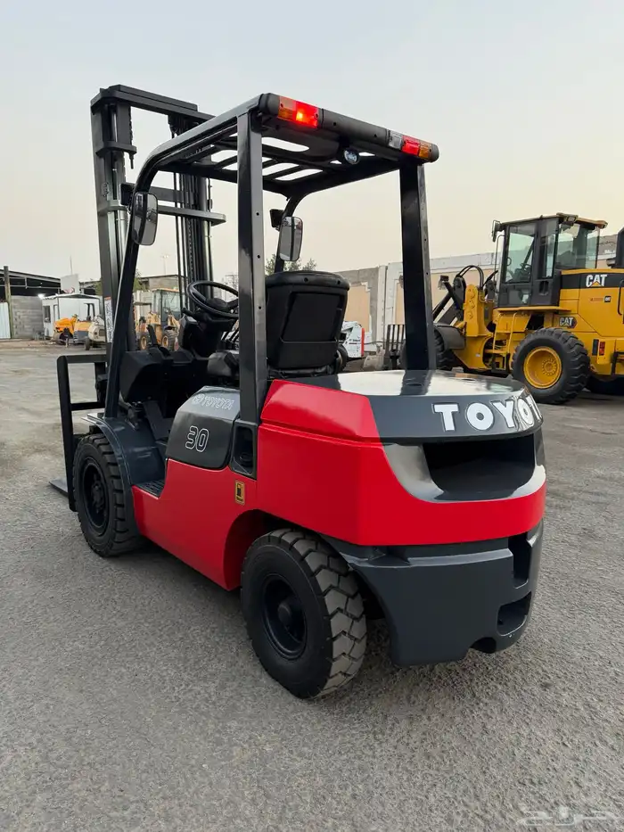 رافعة شوكية تايوتا 3