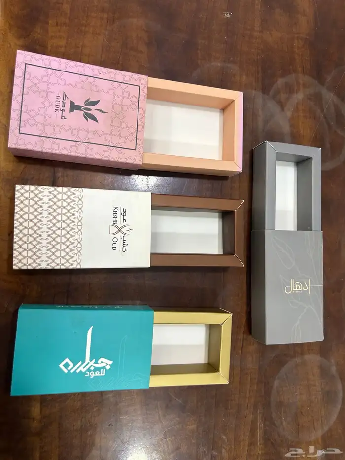 اكياس للعبايات ليبل قماش تطريز ورق تغليف كروت لوقو جلد 27