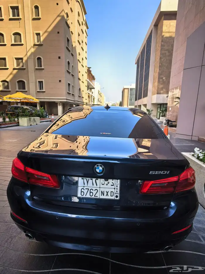 بي ام دبليو 520i 2018 ممشى قليل نظيفه جدا 9