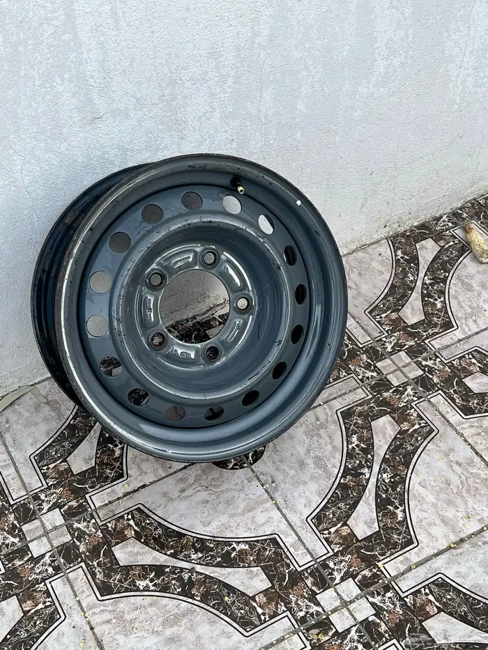 جنط جيب ربع هلل مقاس 16 اصلي واحد فقط على اشرط 3