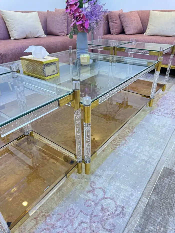 طاولة تلفزيون مع طاولة خدمه 4