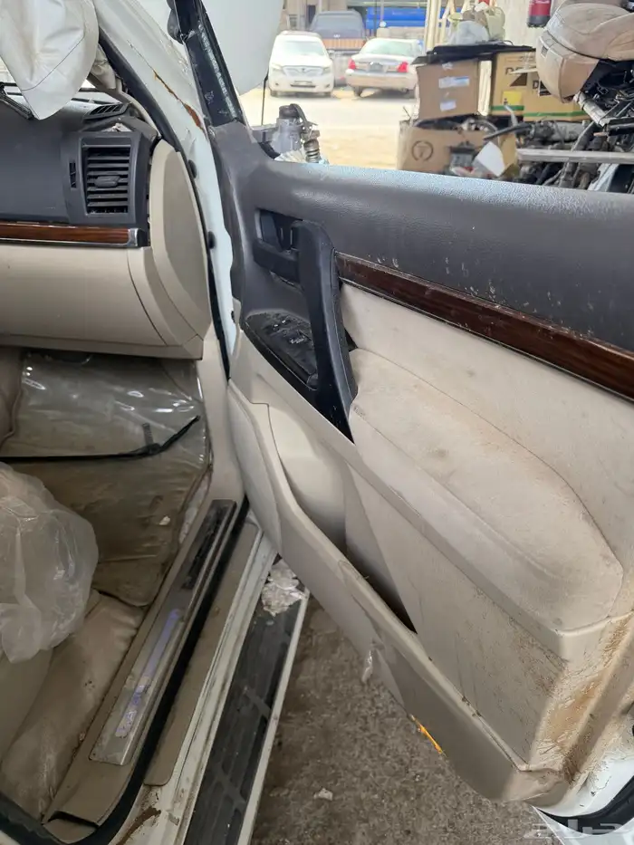 قطع غيار لاندكروزر 2018 -2008 5