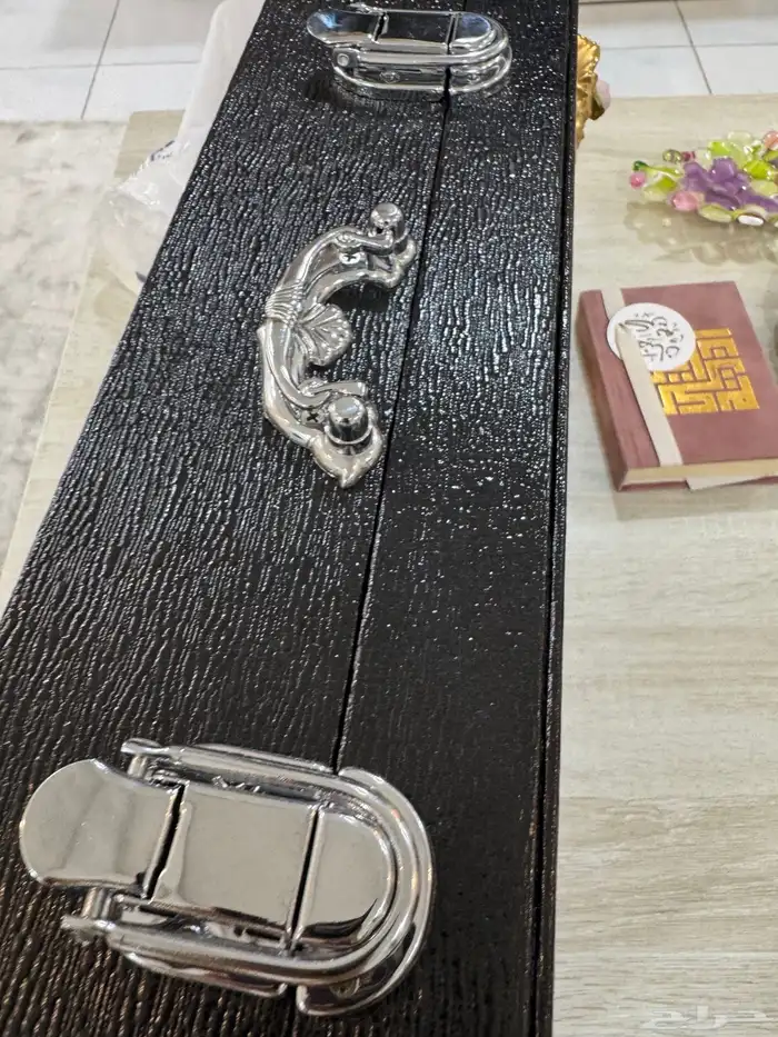 صندوق عرض مجوهرات فخم جلد أسود ومخمل داخلي   جديد 5