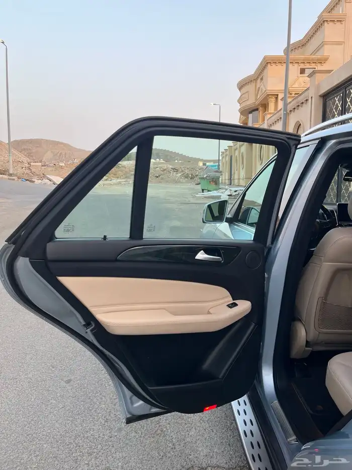 مرسيدس GLE 400 ممشى قليل 10