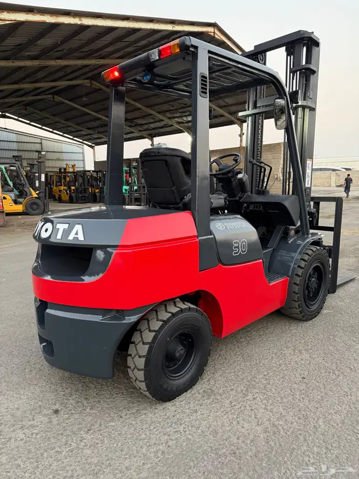 رافعة شوكية تايوتا 2