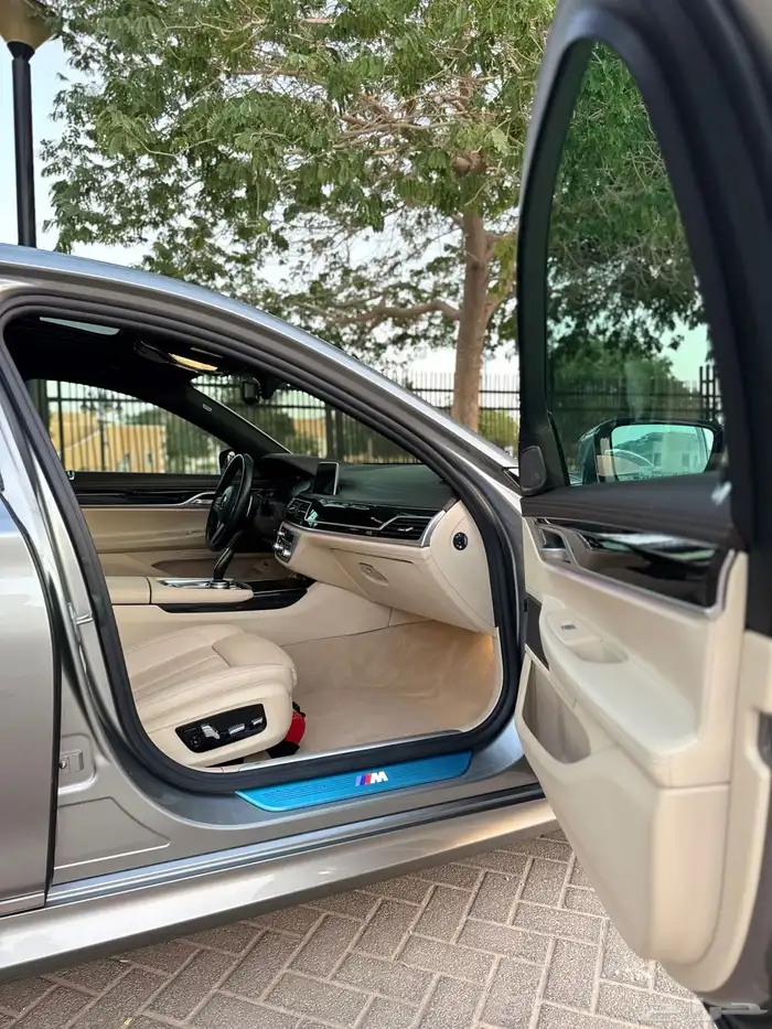 بي ام دبليو Li730 M Kit موديل 2020 ( بحالة الوكالة ) 35