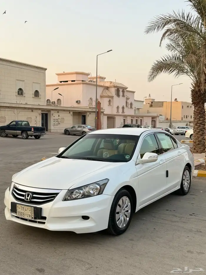 هوندا اكورد 2012 0