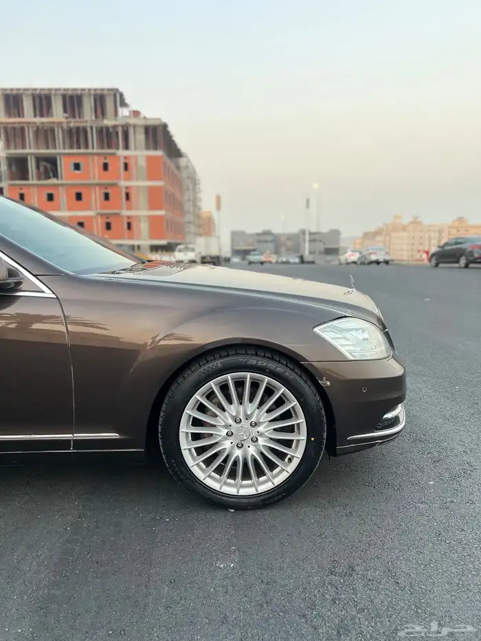 مرسيدس s300 مديل 2011 13