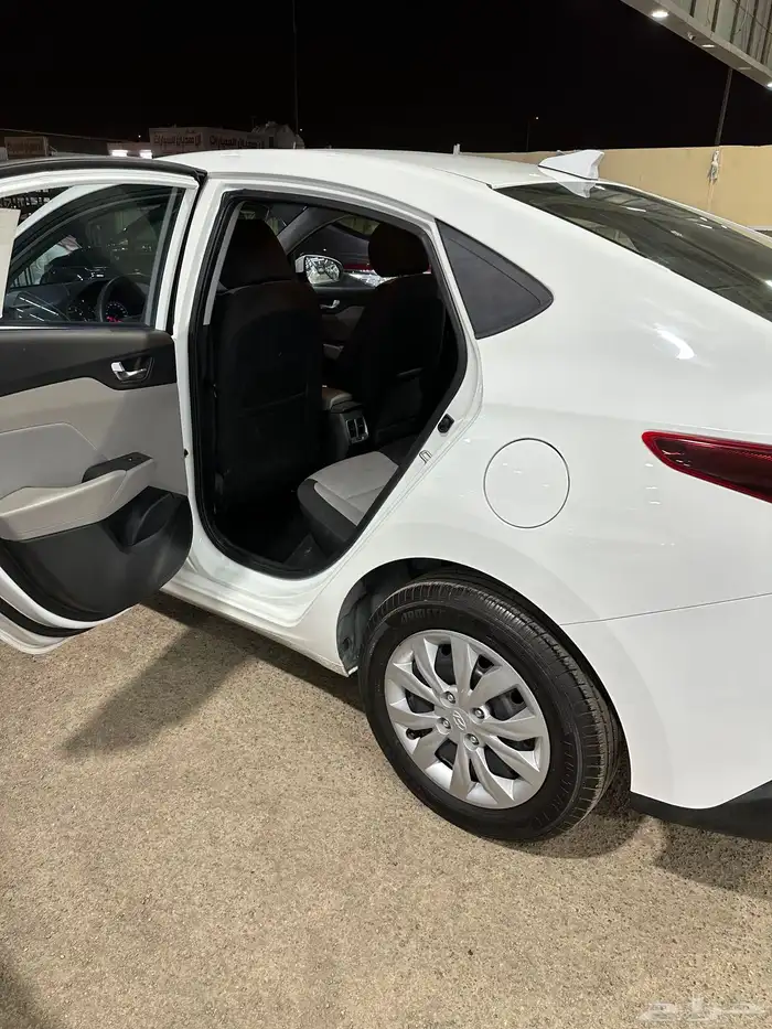 هيونداي اكسنت 2023 1.6 وكالة 12