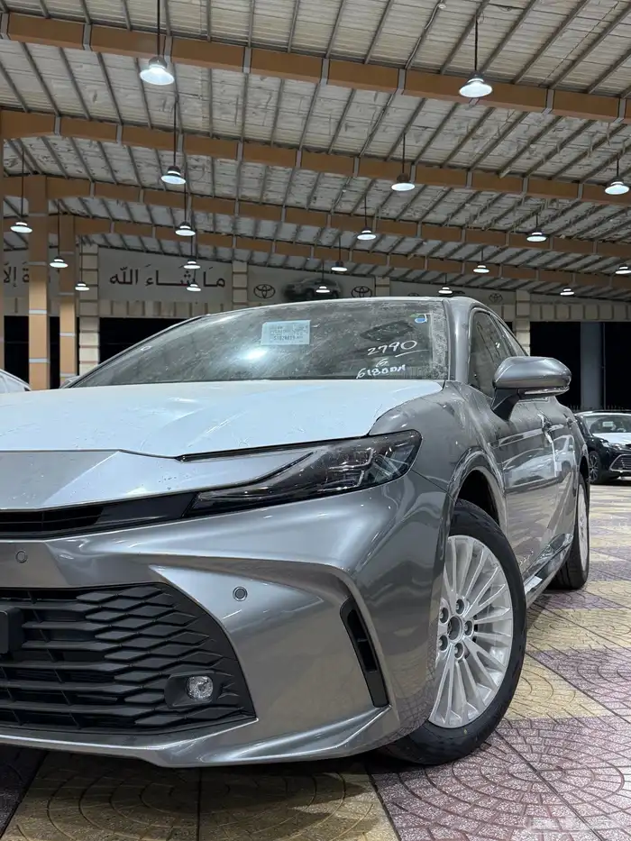تايوتا كامري 2025 LE 2