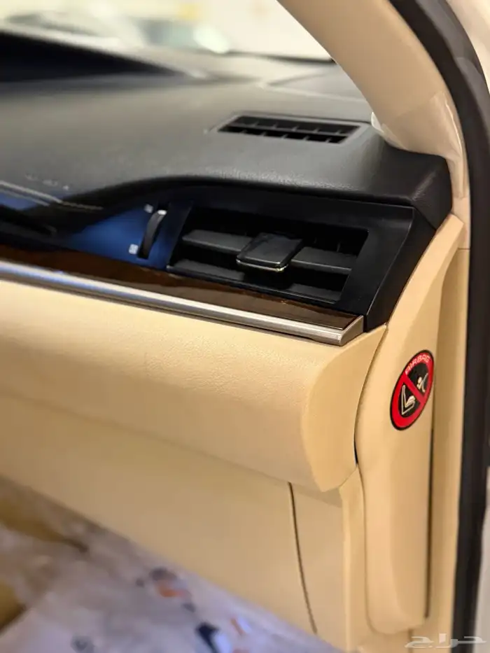 لكزس ES350 موديل 2014 17