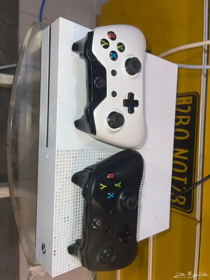 Xbox one s 1T اكس بوكس ون اس 2
