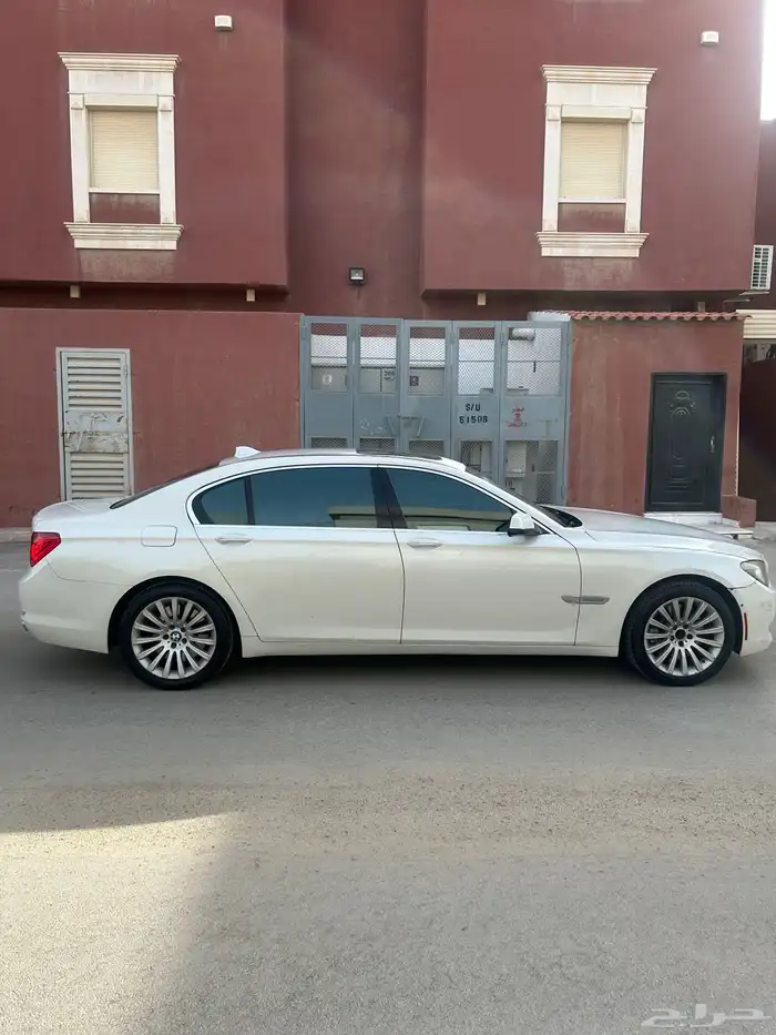 بي ام دبليو 2009 750li للبيع او البدل 28