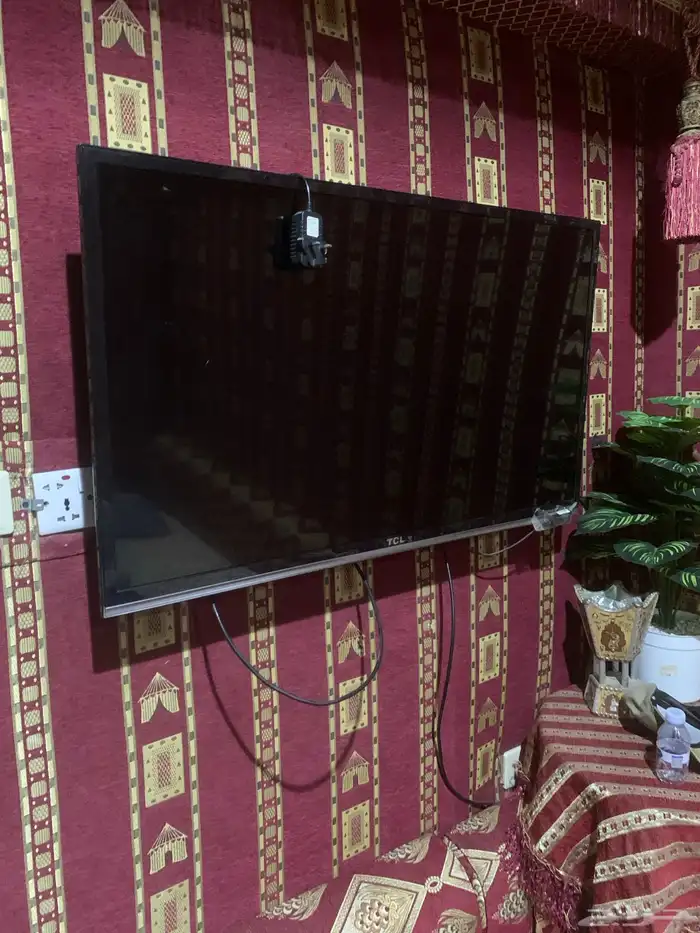 شاشة TCL للبيع 0