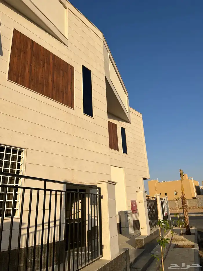 للإيجار بالكامل شقق ومحلات شمال بريدة 0