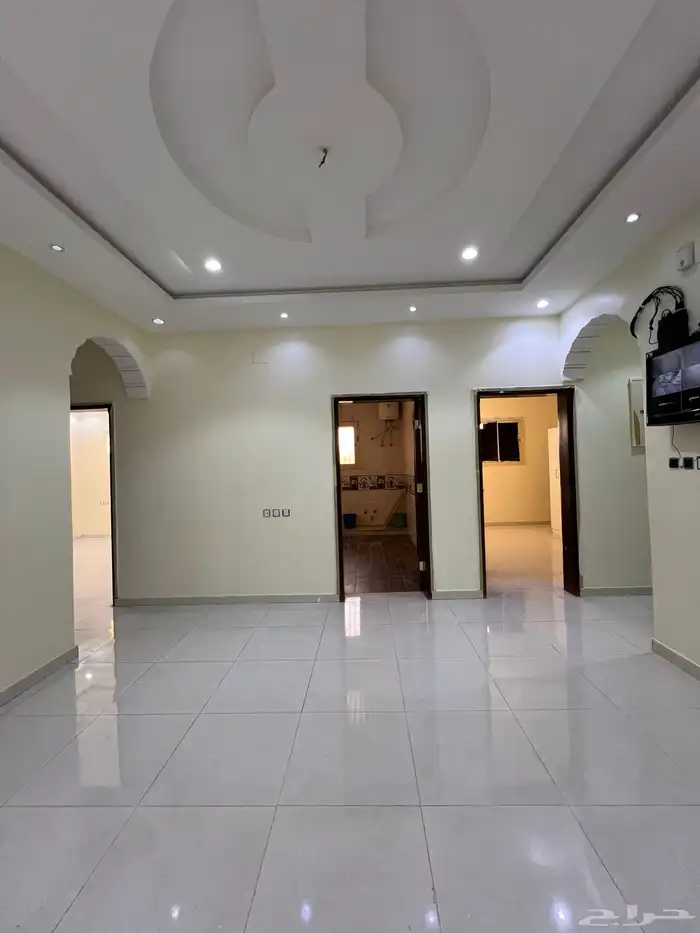 للبيع دور وشقه خلفيه حي التعاون تبوك 14