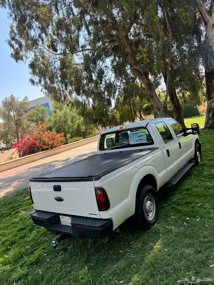 للبيع F350 موديل 2013 عداد100 الف كم 8