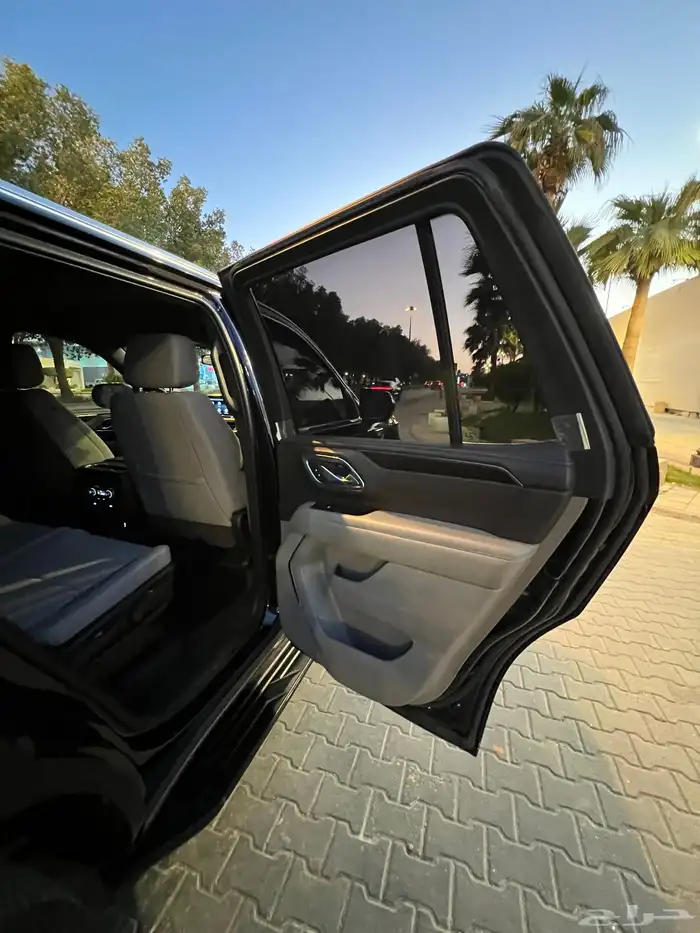 GMC YUKON 2021 SLE 2WD 8