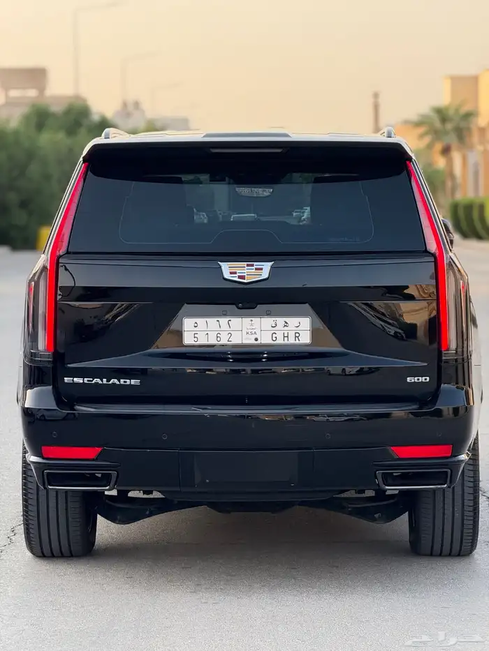 اسكاليد 23 قصير 600 بلاك اديشن 4