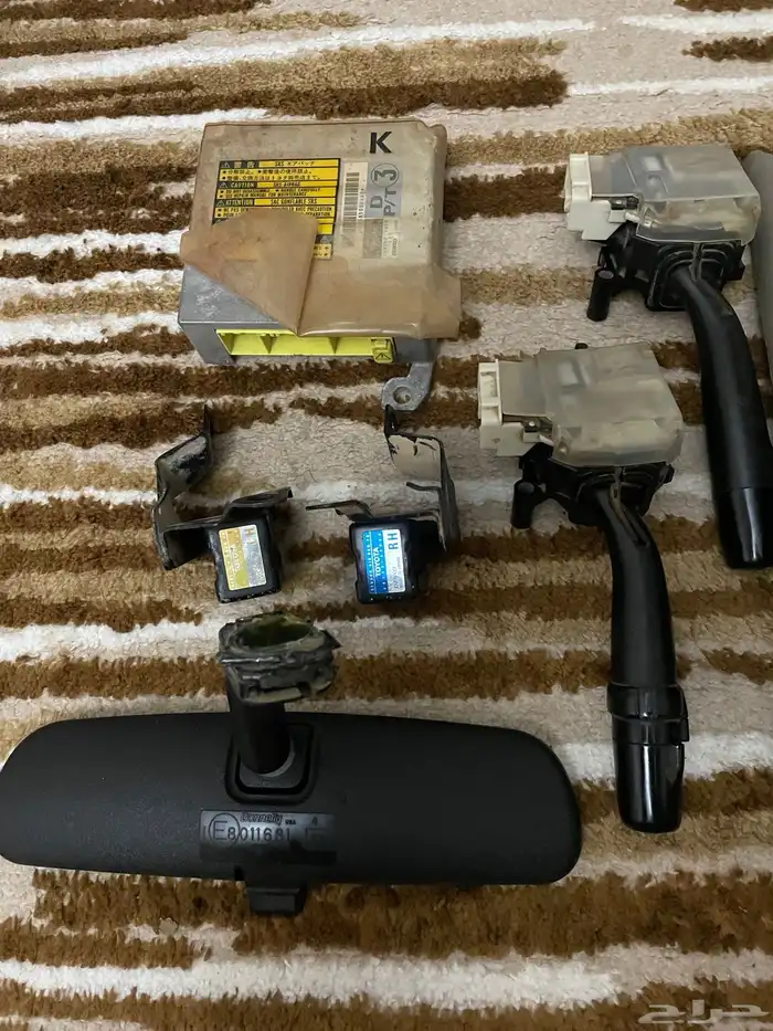 قطع كامري من مديل 2003الى 2006 4