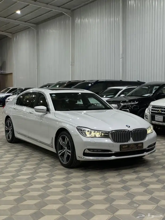 بي ام دبليو 730Li 1