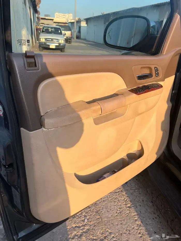 للبيع تاهو ltz مديل 2011 9