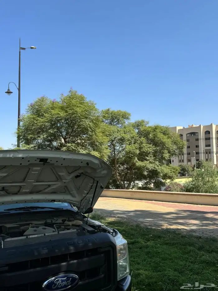 للبيع F350 موديل 2013 عداد100 الف كم 34