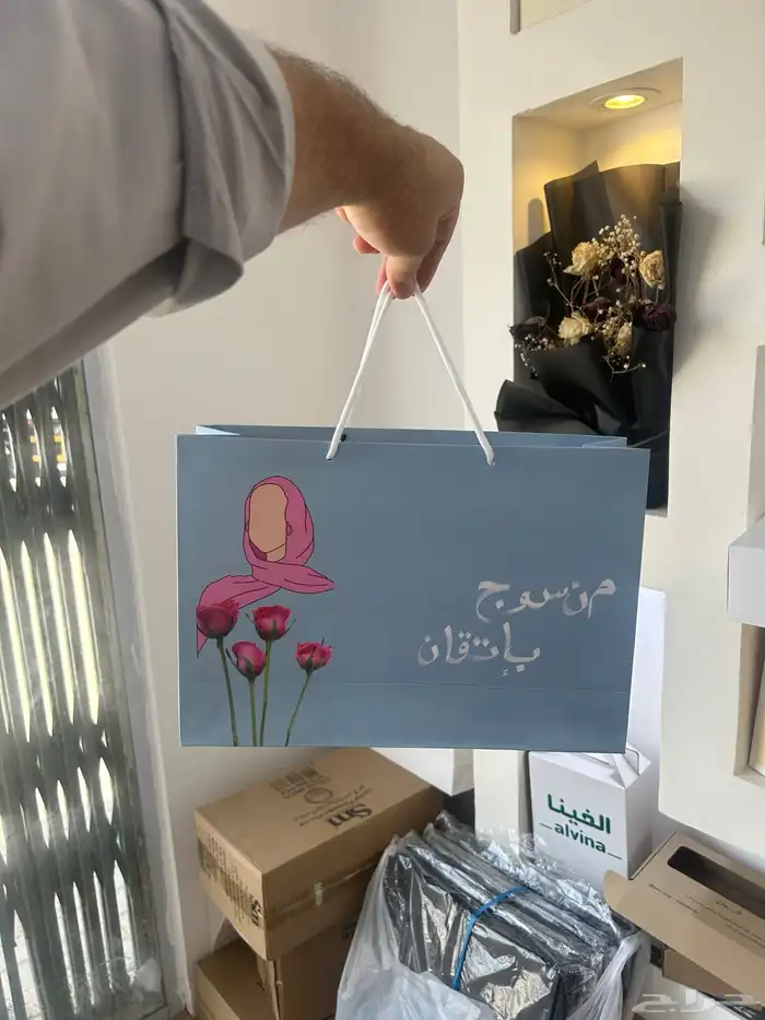 اكياس للعبايات ليبل قماش تطريز ورق تغليف كروت لوقو جلد 34