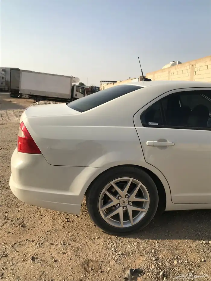 فورد فيوجن 2010 5