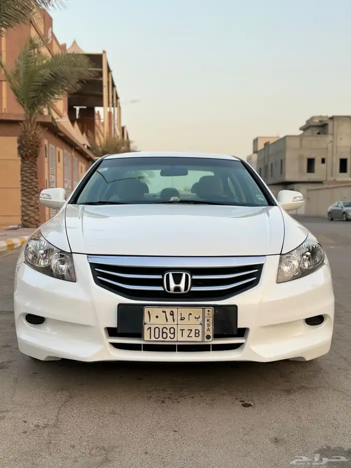 هوندا اكورد 2012 19