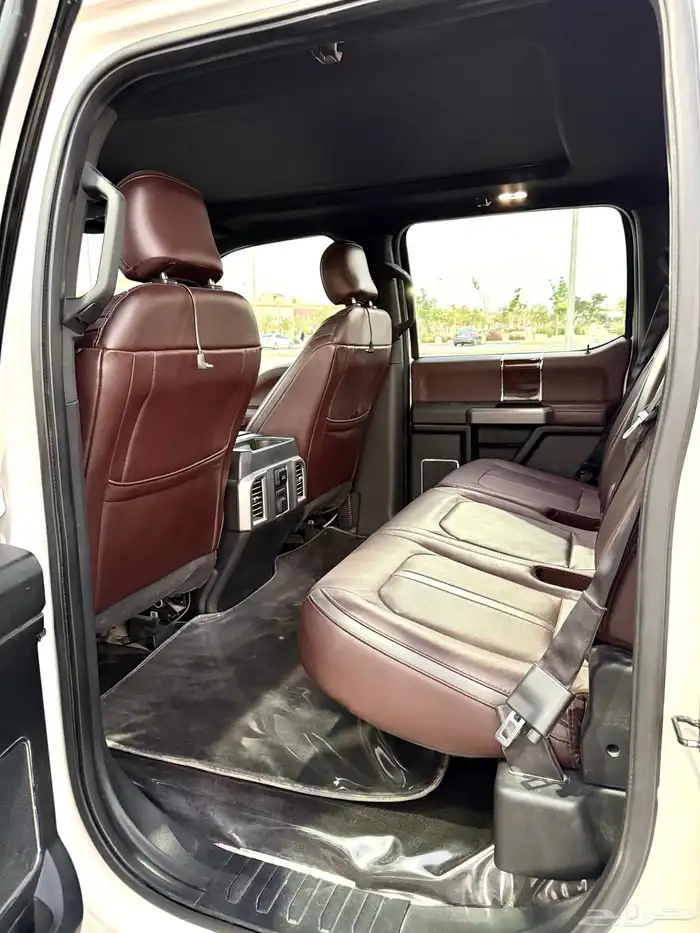فورد F-150 بلاتنيوم مخزن شبة جديد 26