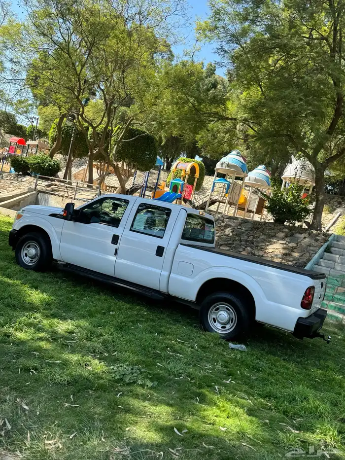 للبيع F350 موديل 2013 عداد100 الف كم 11