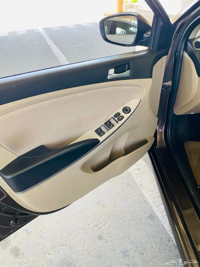 هيونداى اكسنت 2016 15