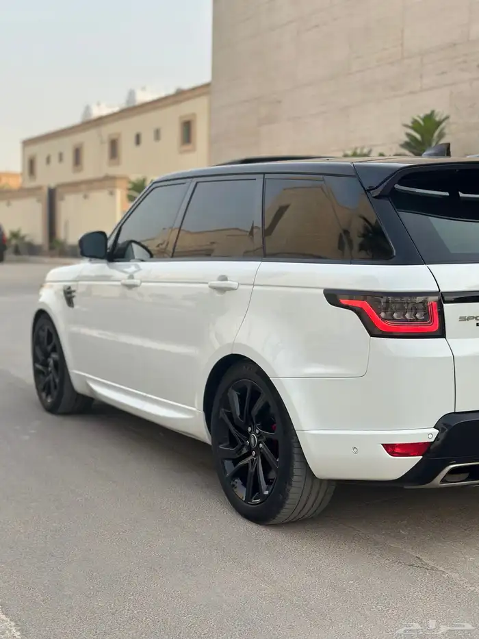 رنج سبورت V8 2020 على الضمان 13