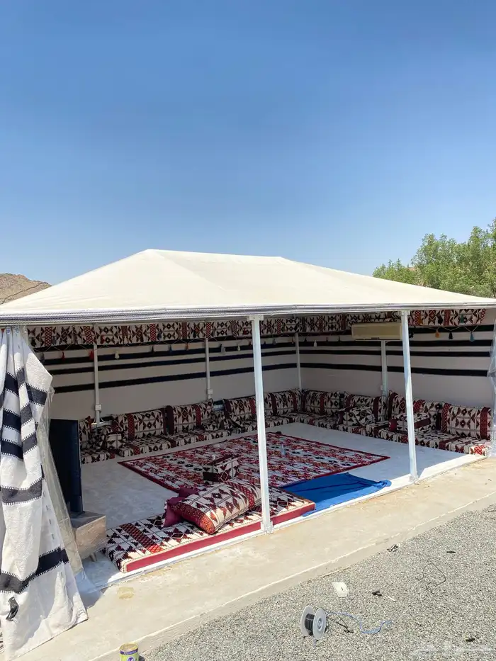 بيت شعر المطور الملكي 9