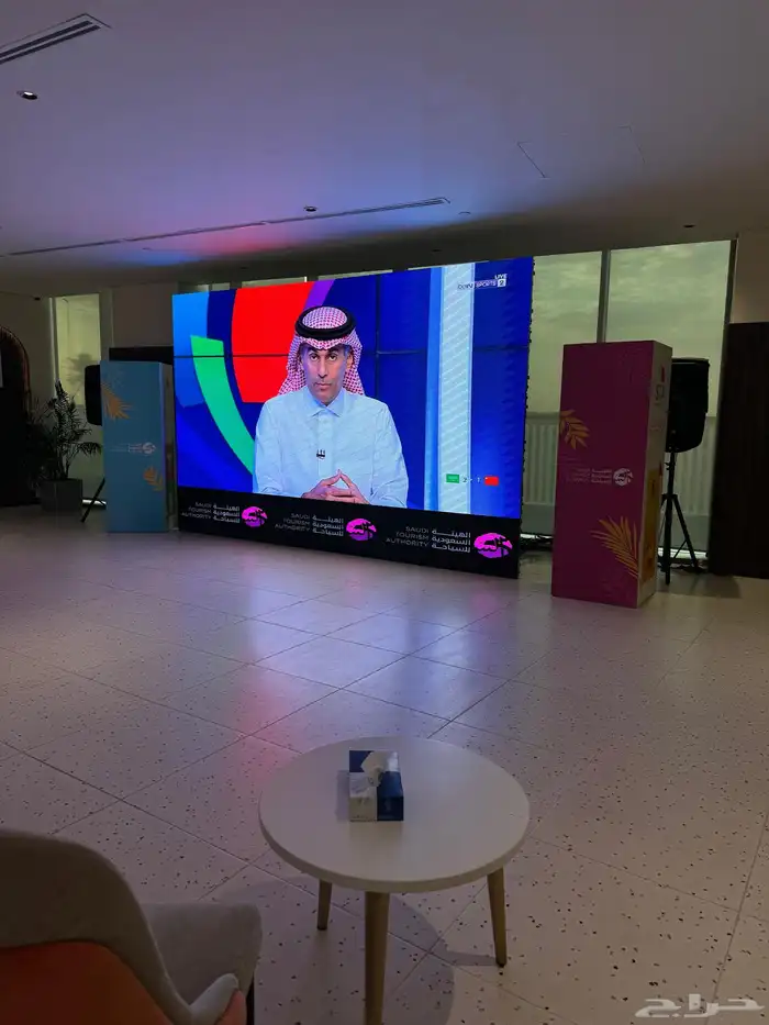 تأجير شاشات عملاقه 83